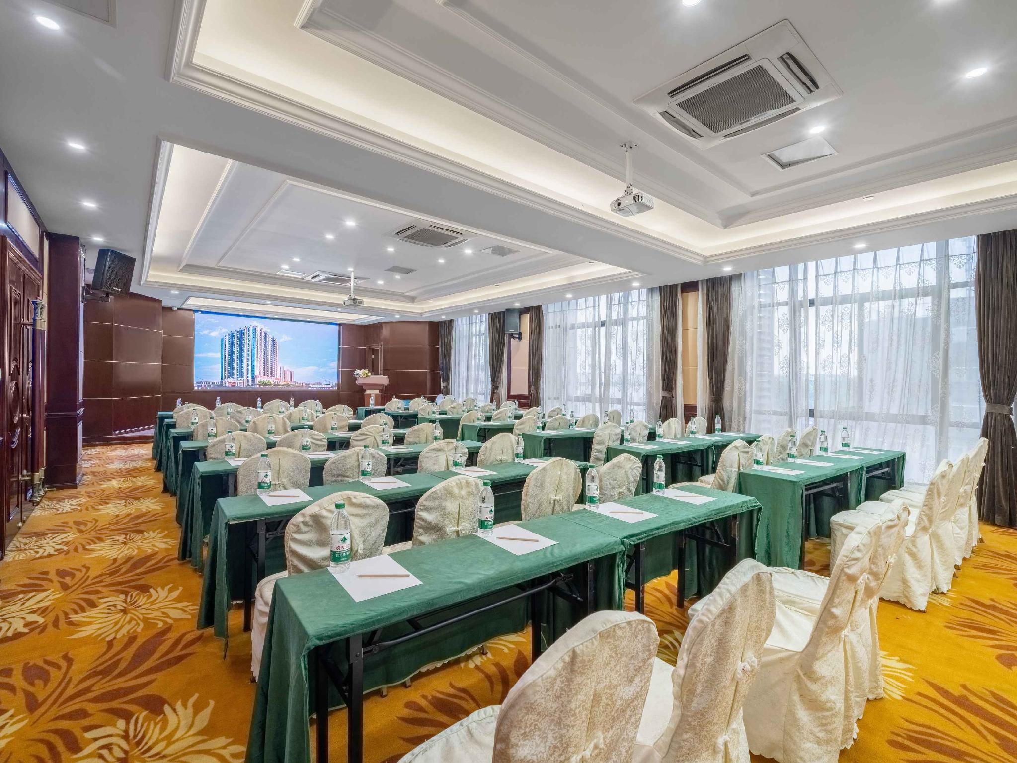 Vienna International Hotel (Hangzhou Xiasha University Town) 41/43