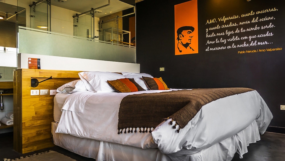 Verso Hotel 18/50