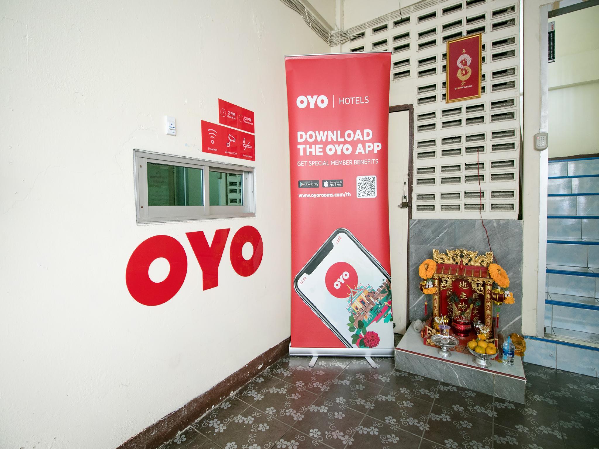 OYO 525 MRT Phetkasem 48/1 Place 27/33