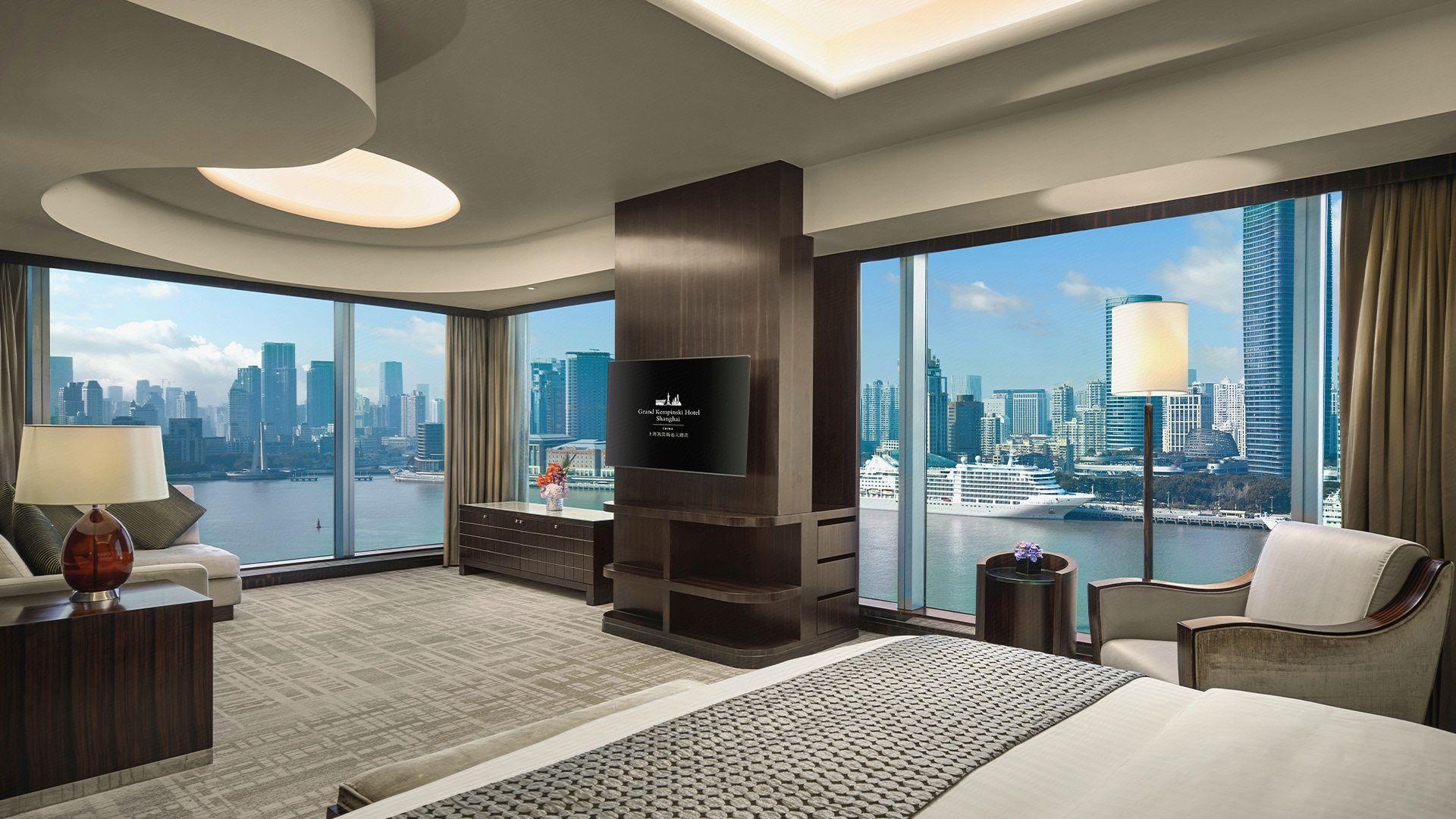 Diplomat, Suite, Queen Bed