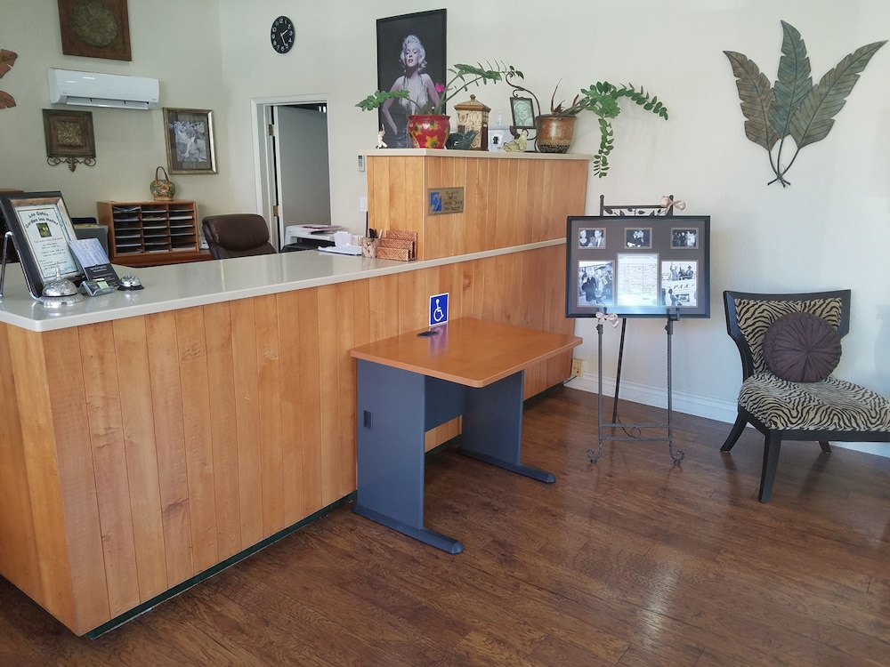 Los Gatos Garden Inn Hotel 4/50
