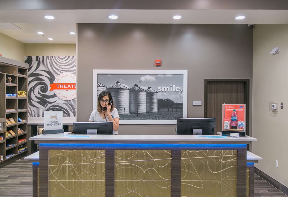 Hampton Inn & Suites Amarillo East 10/37