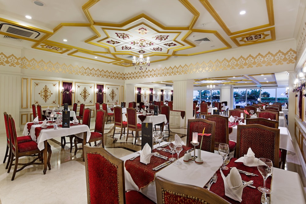 Diamond Excellence Resort & Spa 45/65
