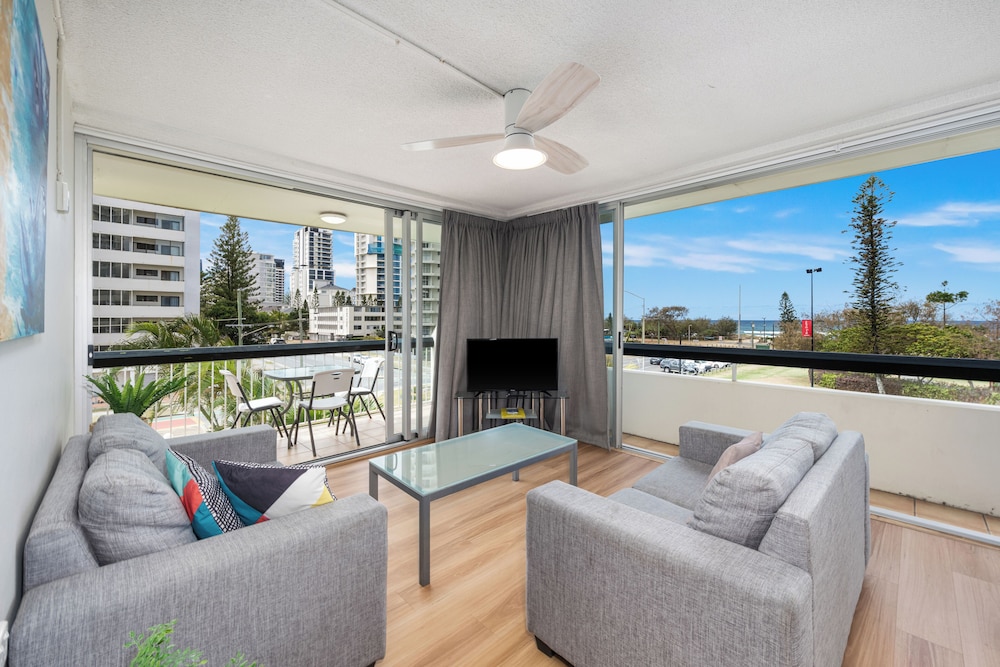 HI HO BEACH APARTMENTS 44/69