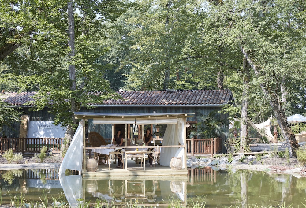 LA RESERVE PAVILLON DU CHATEAU RABA 29/37