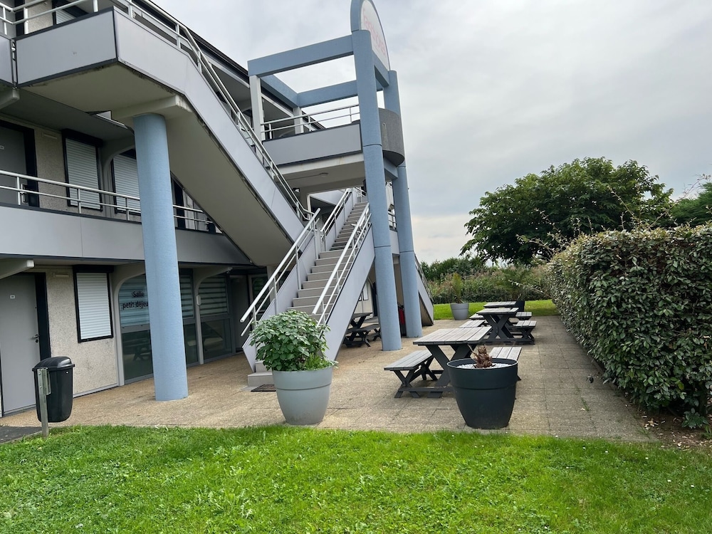 Fasthotel Roissy Saint Witz 46/50