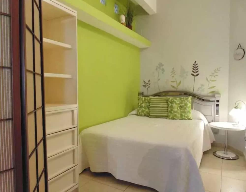 Satya Suites Hotel 48/50