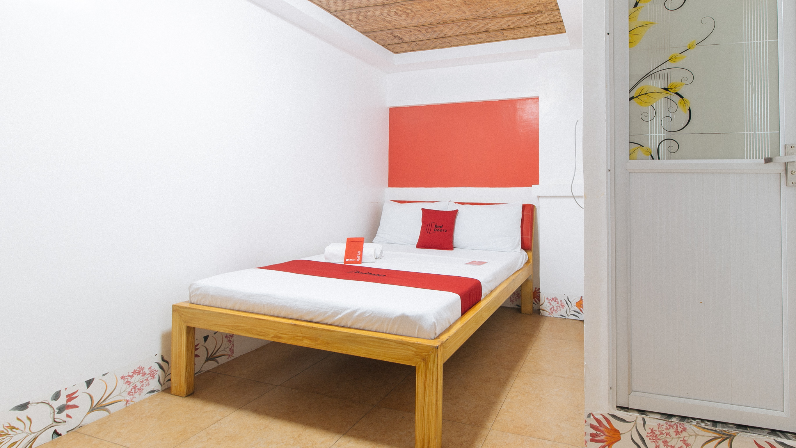 RedDoorz @ DBuilders Rooms Ph1 Taguig 10/28