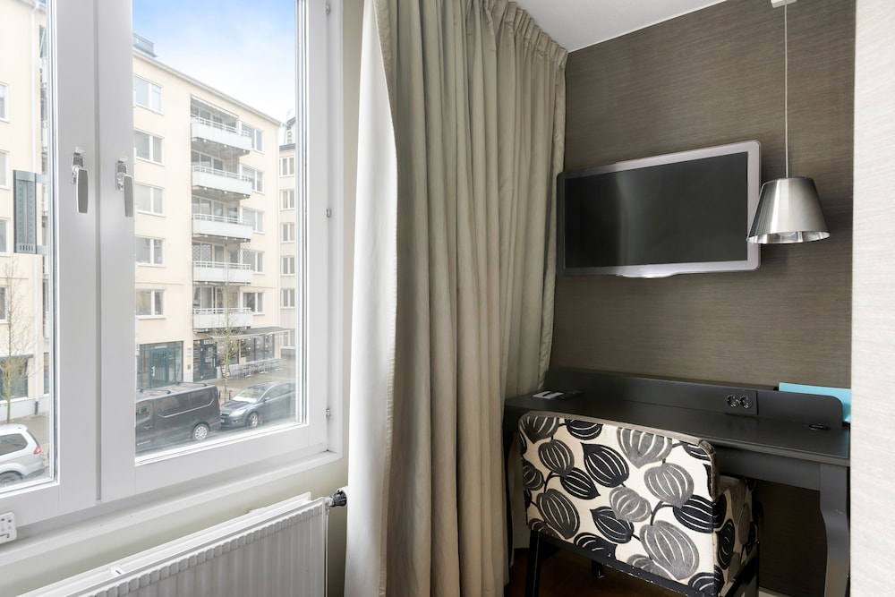 Home Hotel Tapto 6/58