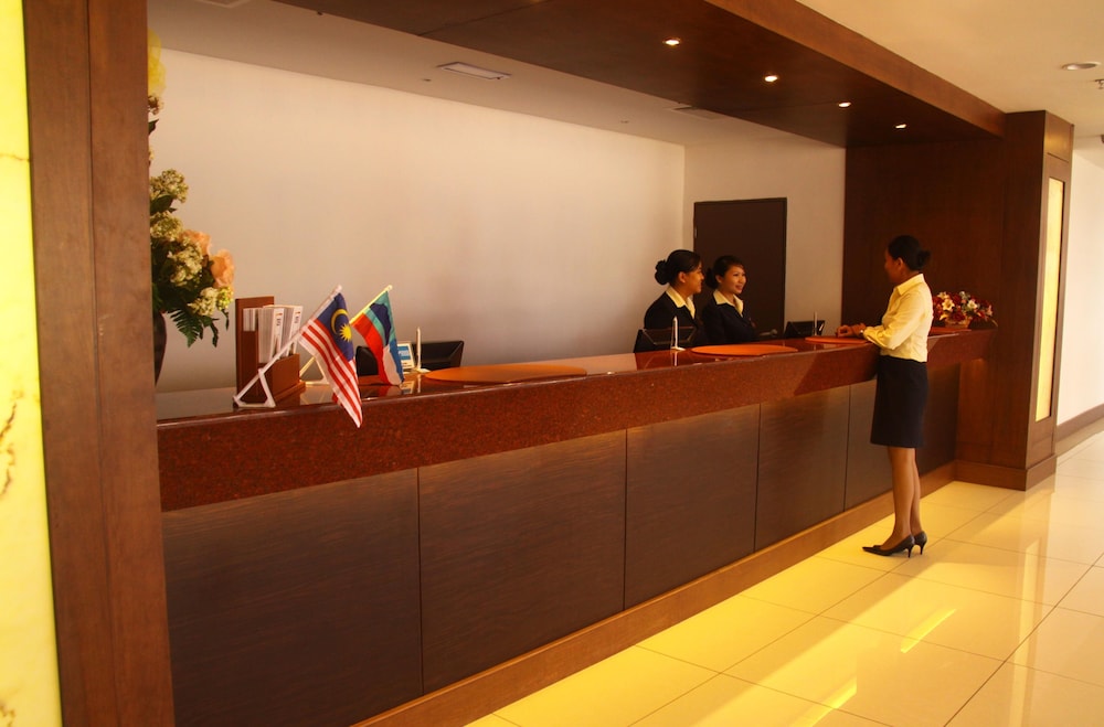 GAYA CENTRE HOTEL 9/42