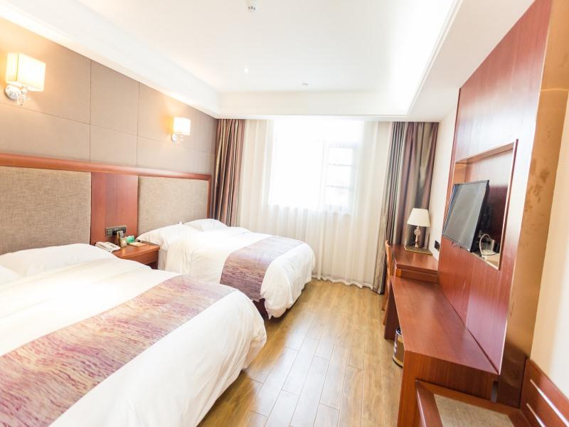 GreenTree Alliance Pudong New District Disneyland North Gate Hotel 10/42
