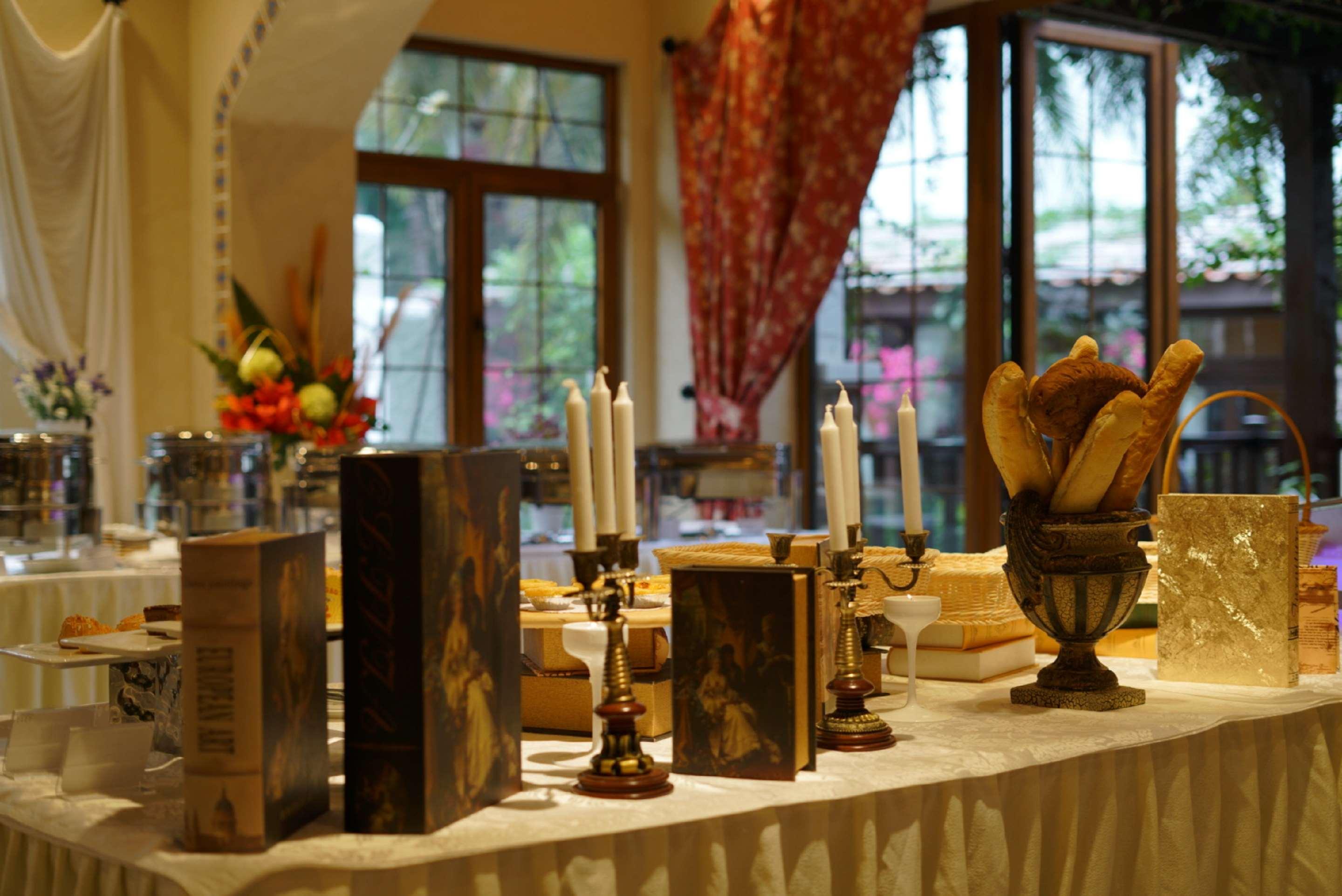 International Resort Hotel Sanya 25/48