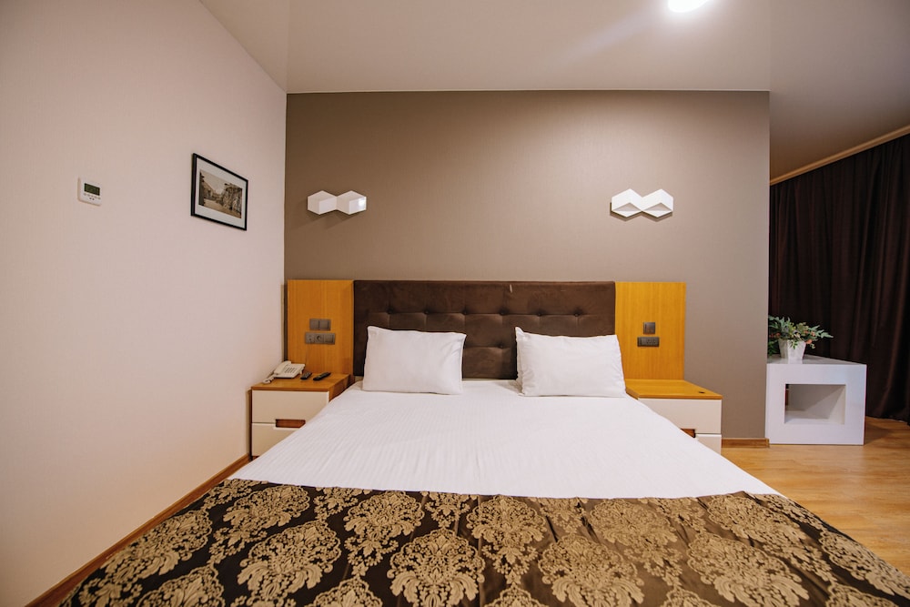 Iveria Inn Tbilisi 12/49