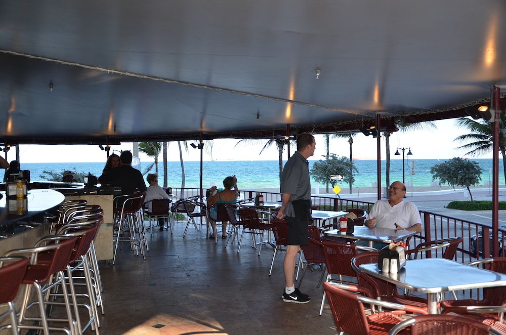 Sea Club Resort 39/45