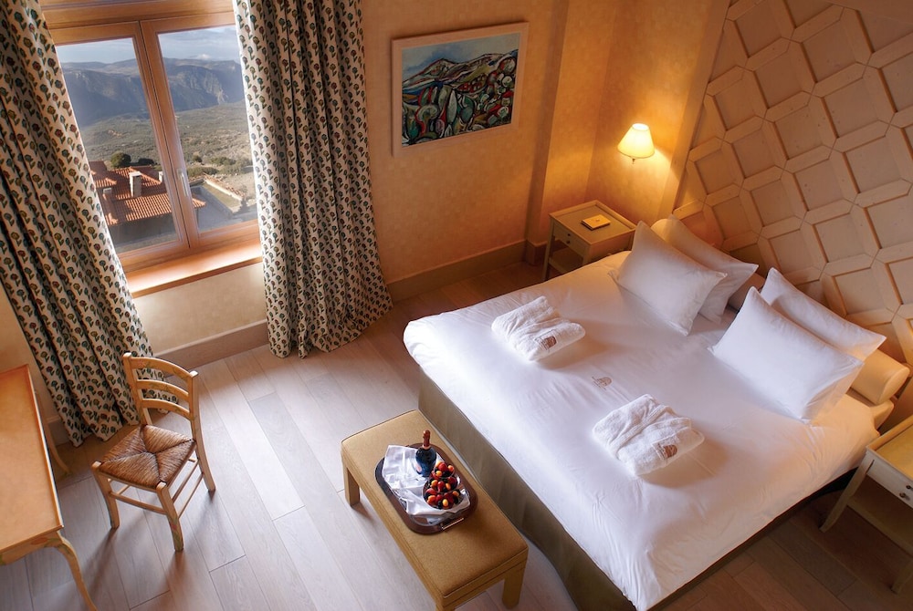 Santa Marina Arachova Resort Spa 3/21