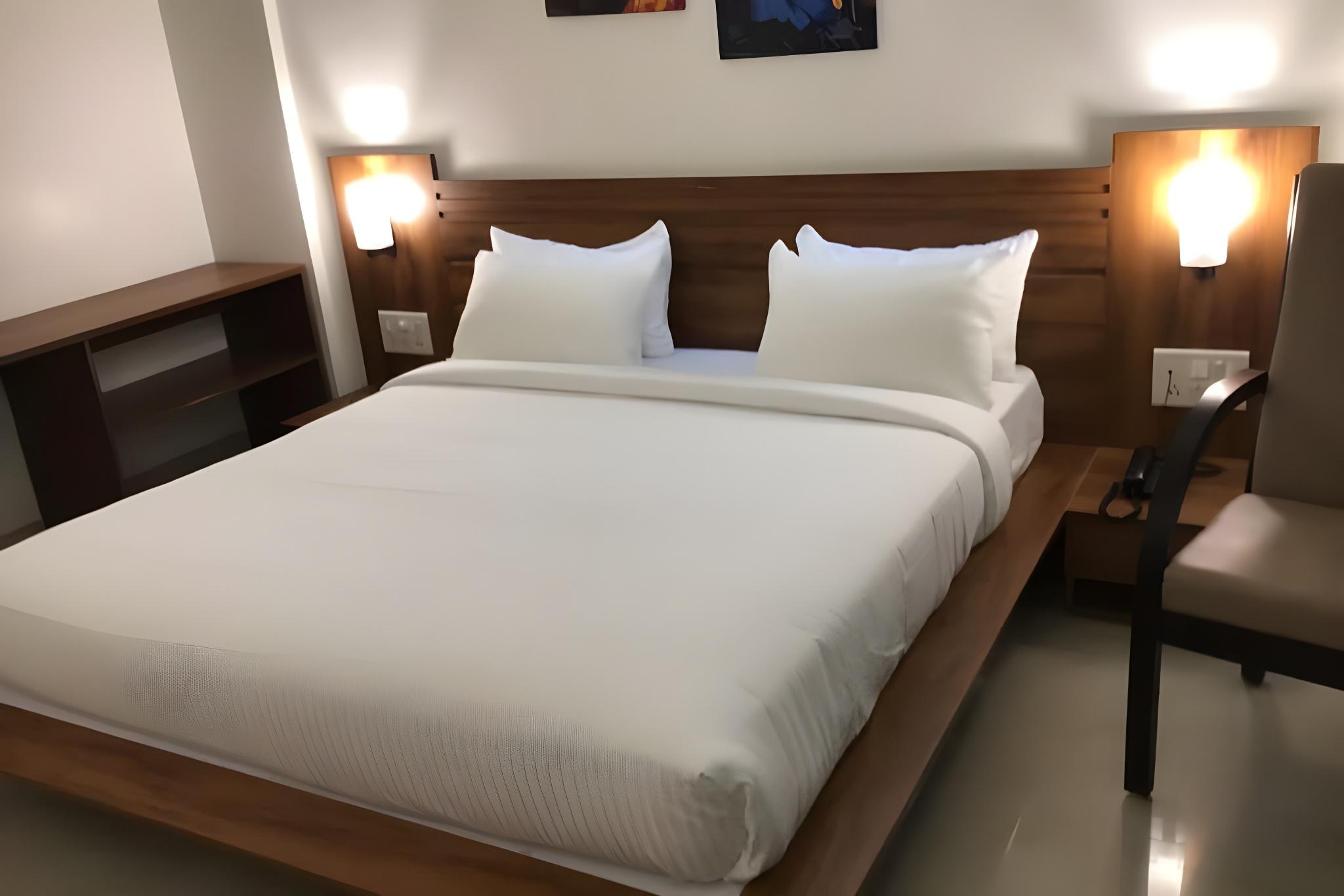 Capital O 14972 Hotel Ekaa 17/31