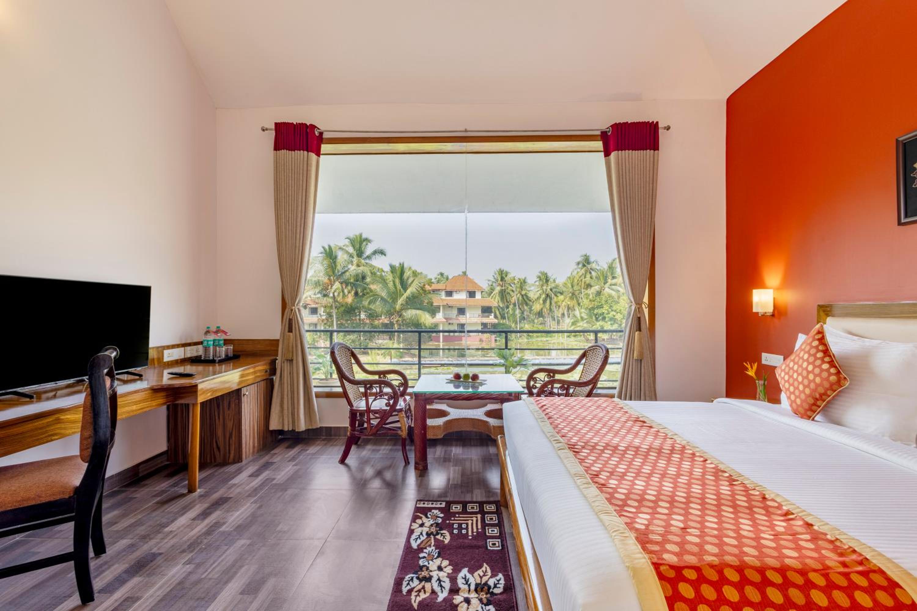 Privilege, Suite, Double Bed, Pond View, Sofa, Terrace