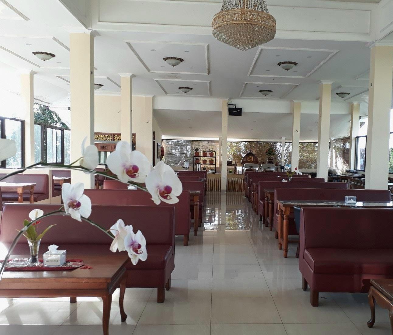 Taman Teratai Hotel 32/50