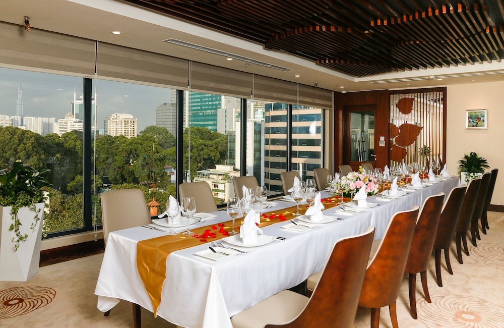 Orchids Hotel Saigon 61/70