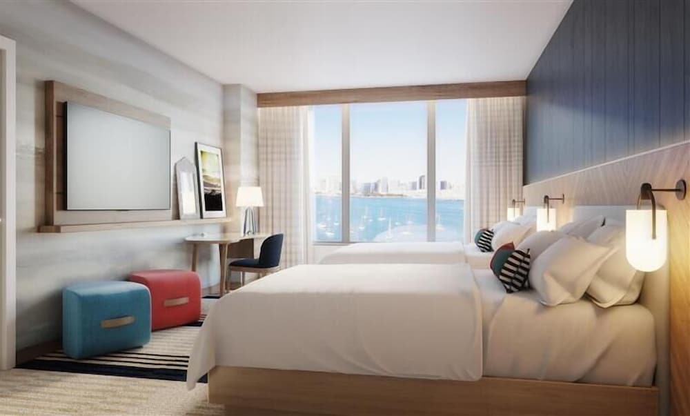 غرفة بسريرين كوين بإطلالة على المرسى بشرفة لذوي الإعاقة، Gaylord Pacific Resort & Convention Center 2/7