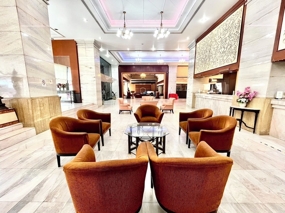 Asian Hotel Hatyai 58/72