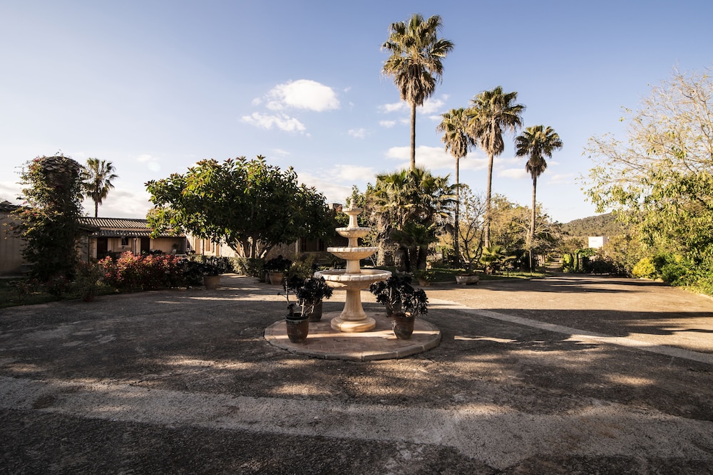 Aumallia Hotel And Spa 41/50