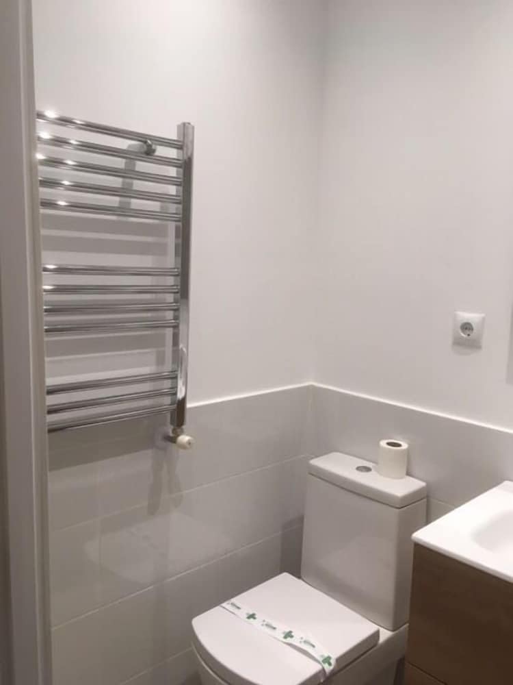 PIZARRO HOSTAL 41/50