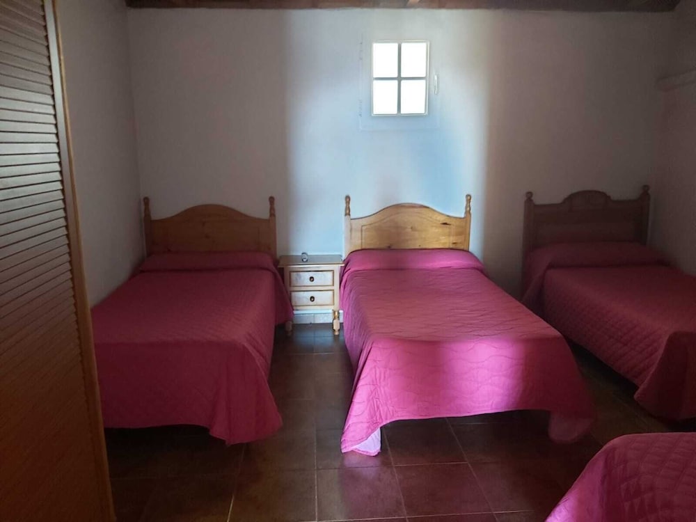 CASAS RURALES AMPARO LAS HAYAS 29/49