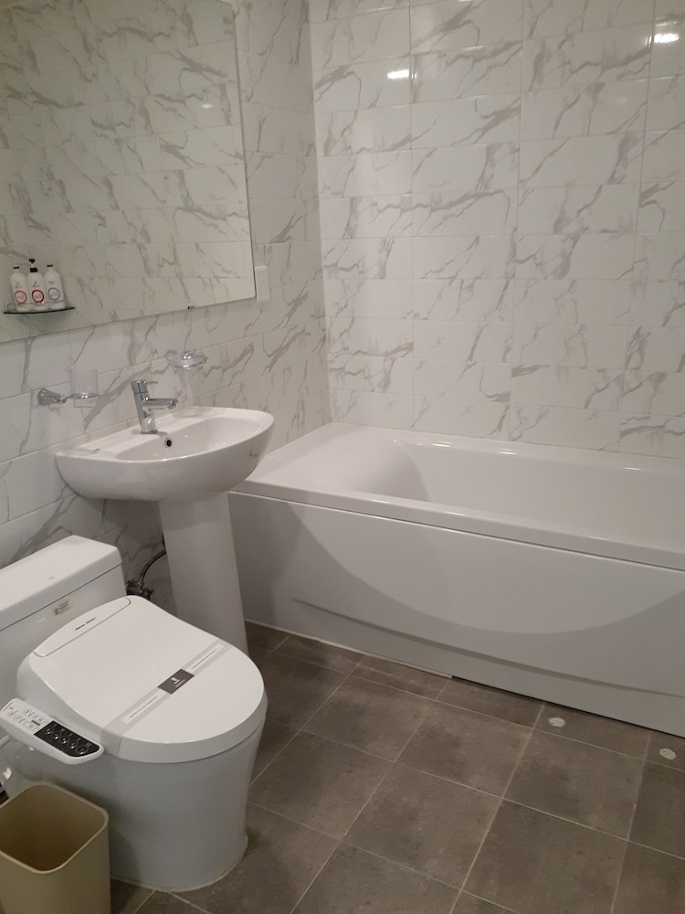 Daebudo Tourist Hotel 14/15