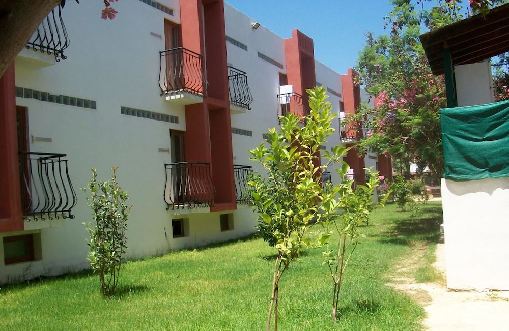 KRISS HOTEL 17/24