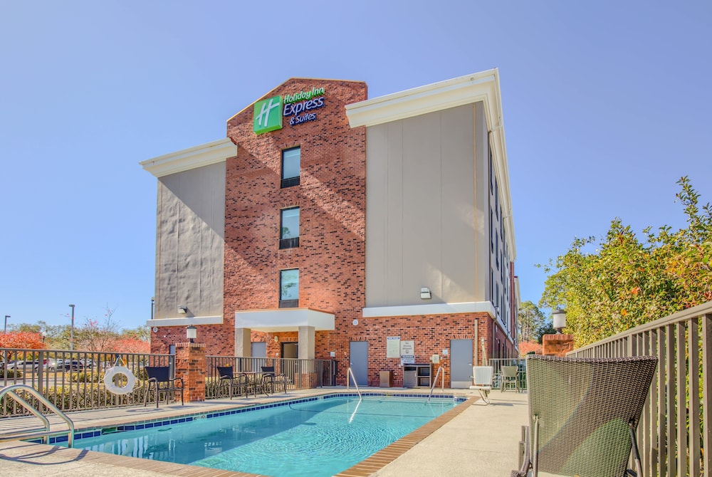 Holiday Inn Express Hotel And Suites Gulf Shores 1/47