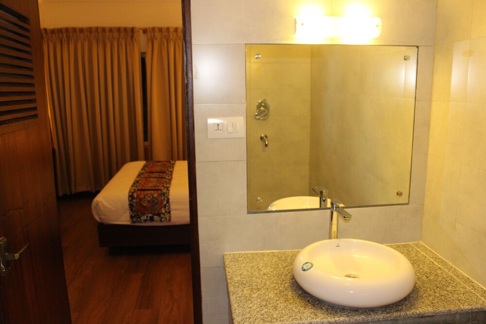 Three Jewels Boutique Hotel 33/74