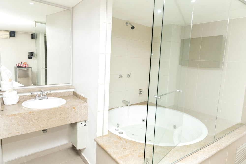 Hotel Romanza 44/45