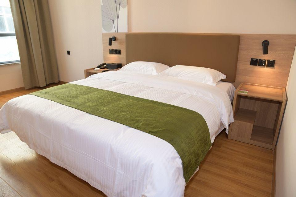 BUSINESS, DOUBLE BED
