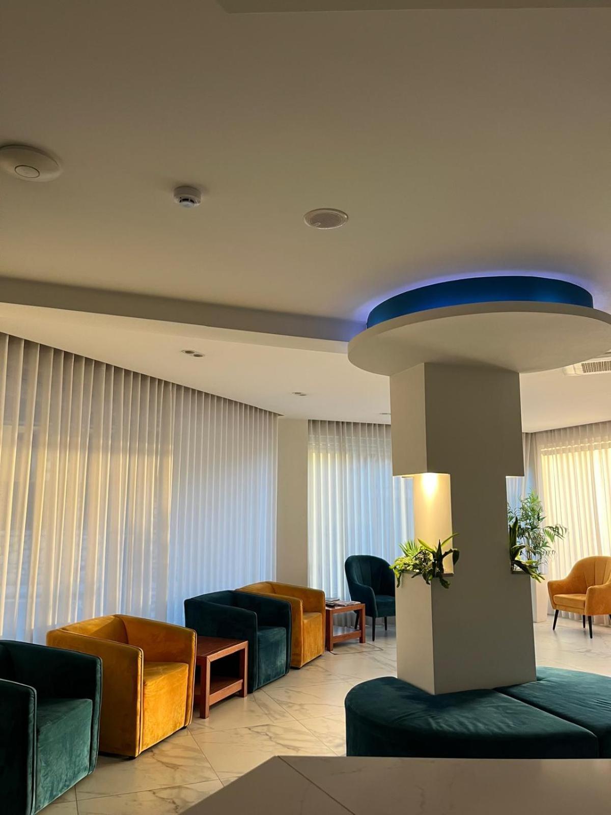 Hotel D. Dinis 28/50