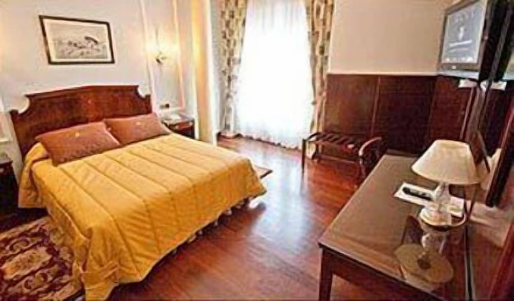 Hotel Camino de Santiago 25/50