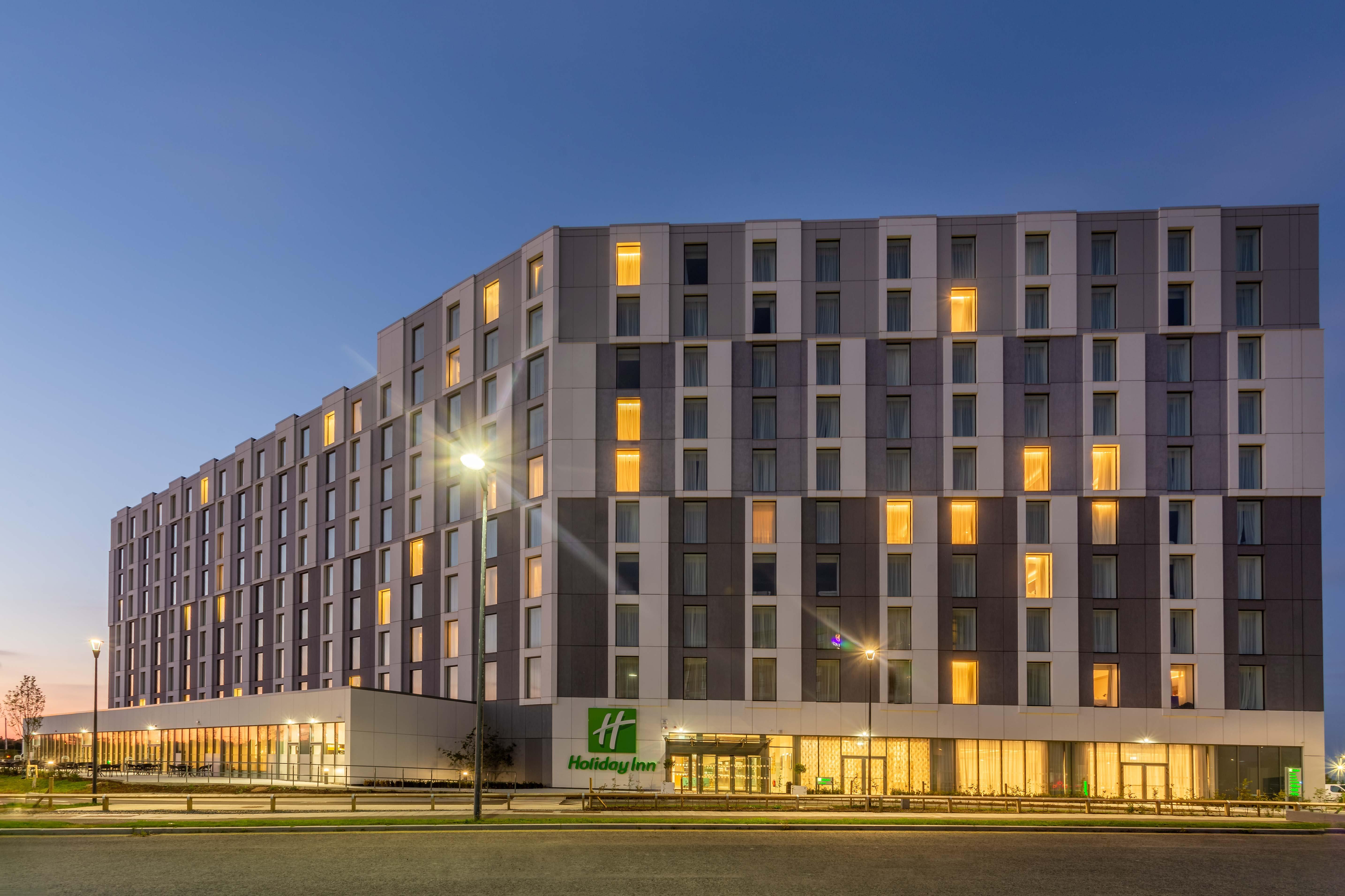 Holiday Inn - Dublin Airport 2/50