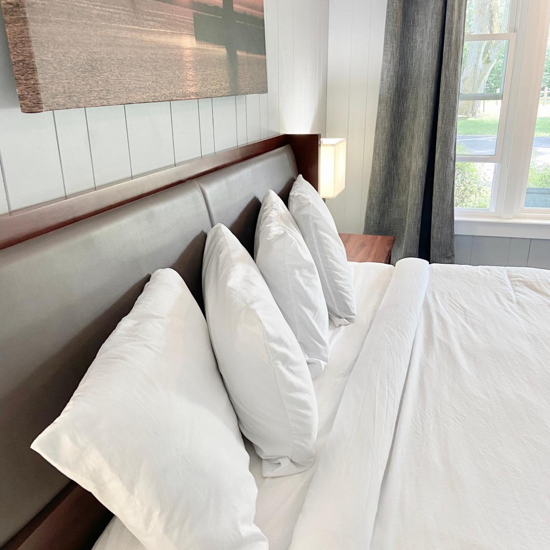 Elk Rapids Lakeshore Inn 20/42