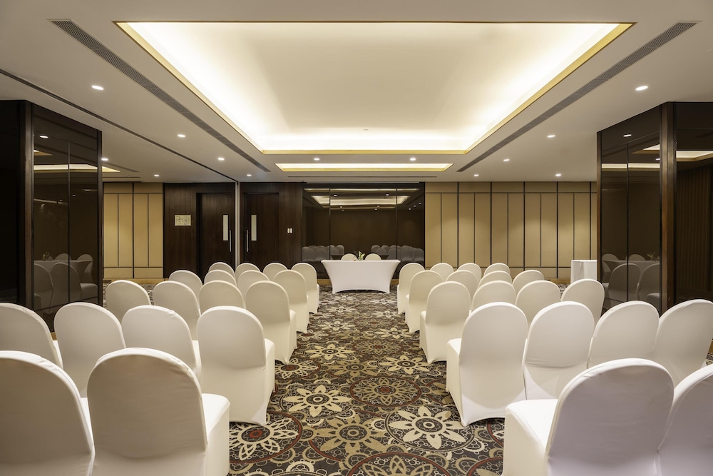 Radisson Gurugram Udyog Vihar 37/48