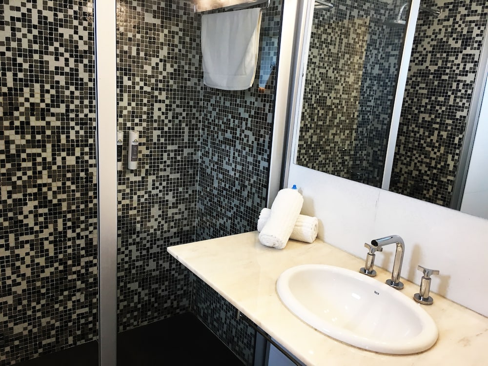 Days Inn & Suites by Wyndham La Plata 26/37