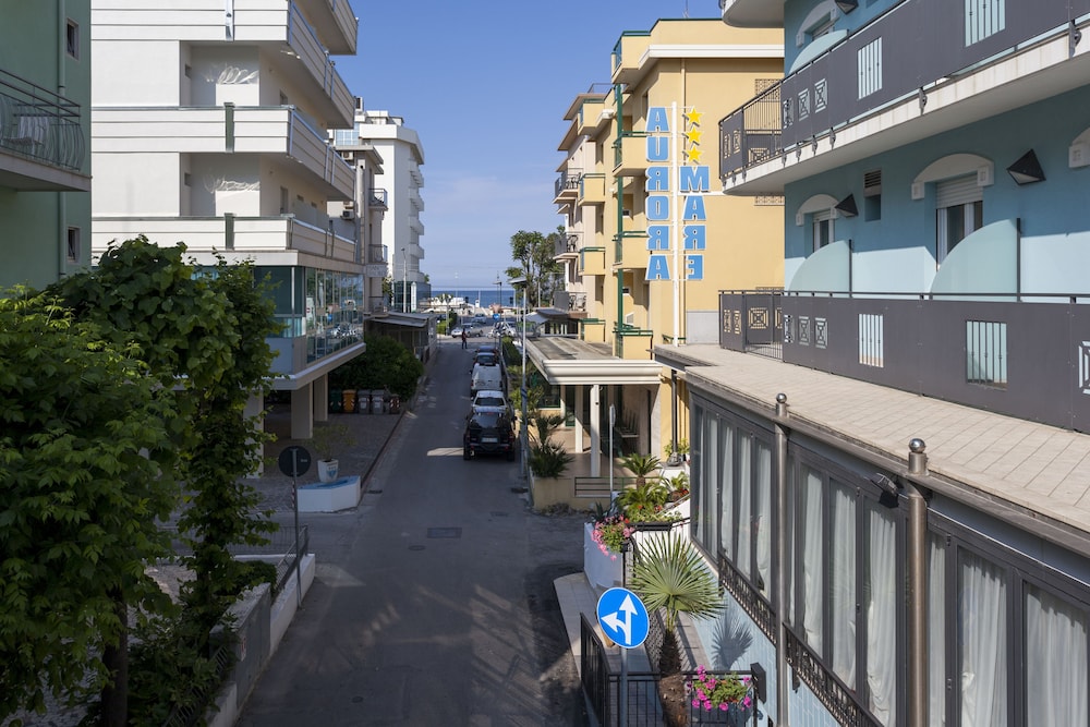Hotel Aurora Mare 37/40