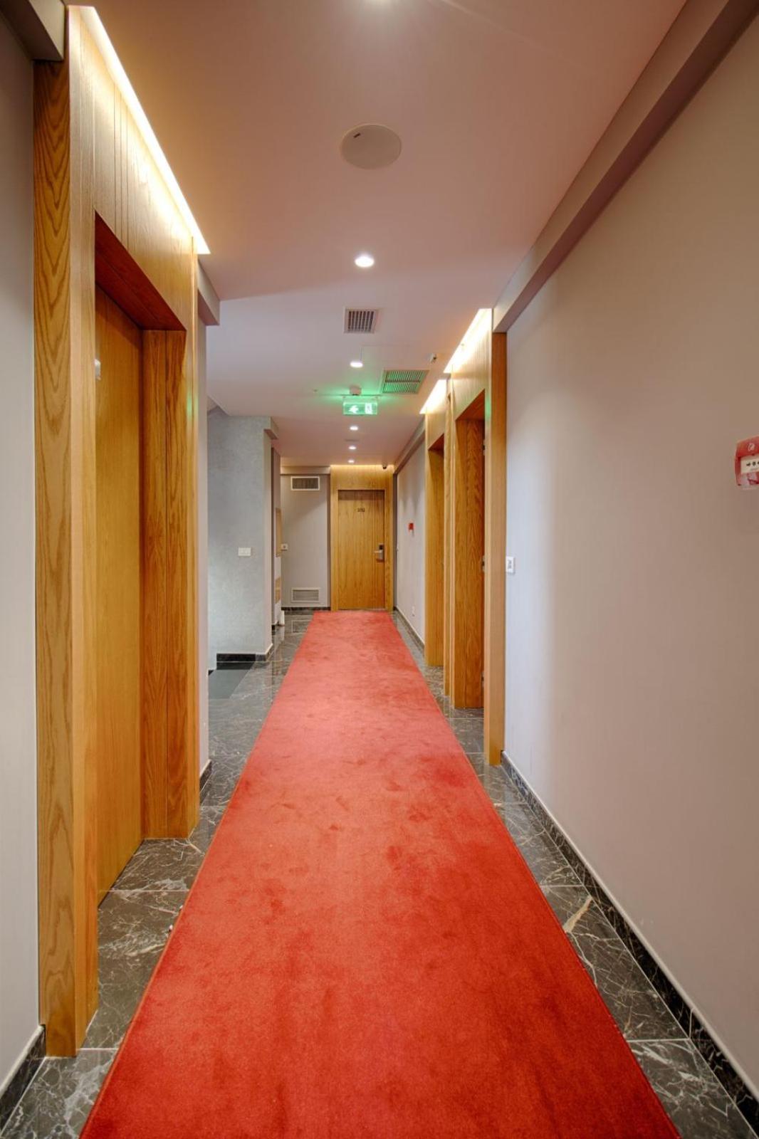 Primo Hotel 37/45