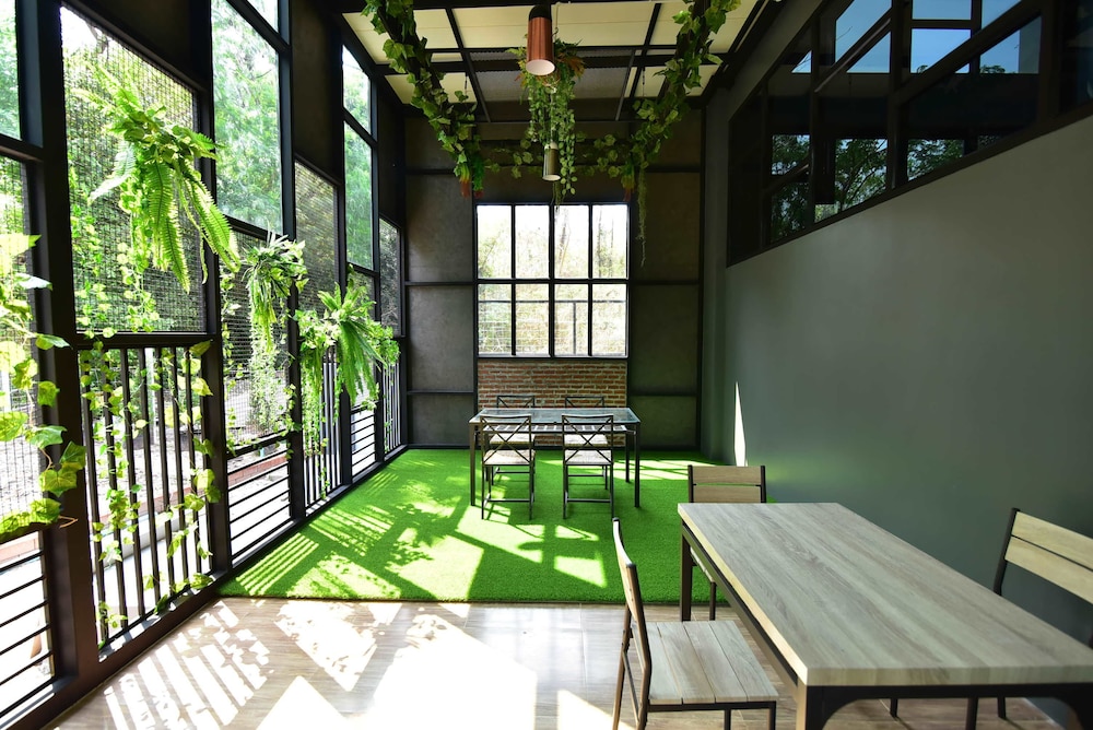 The Nest Hotel By Ploy 31/41