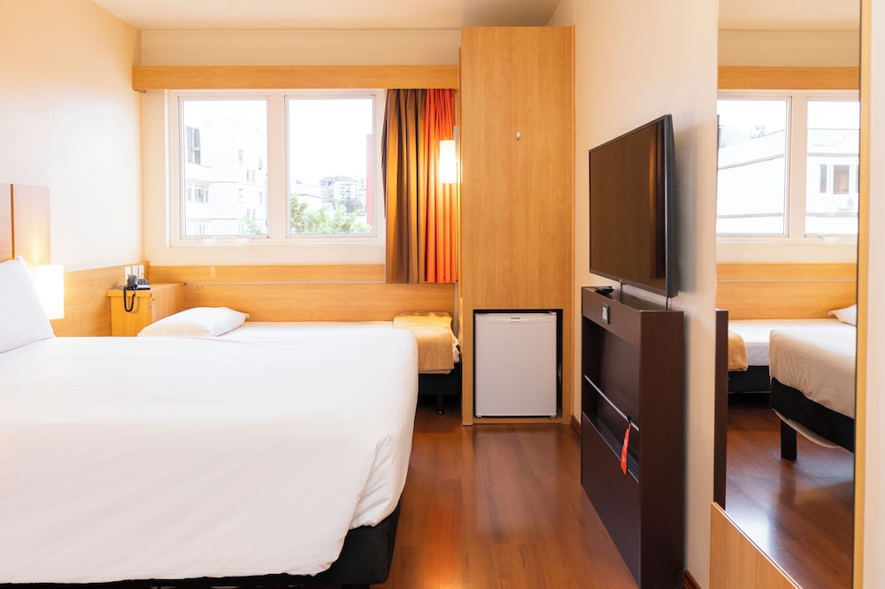 Ibis Porto Alegre Moinhos De Vento 23/66