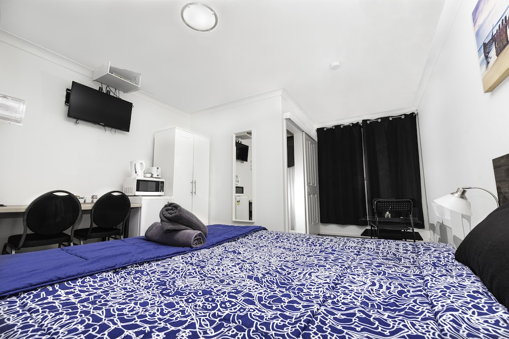 Bald Hills Motel 13/25