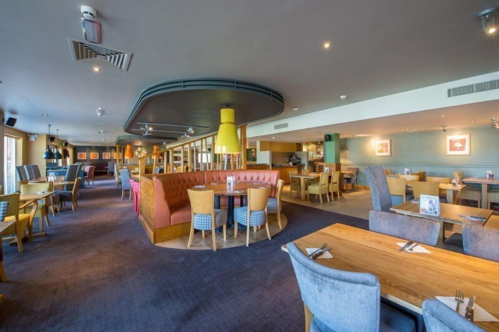 Premier Inn Paignton South (Brixham Road) 64/76