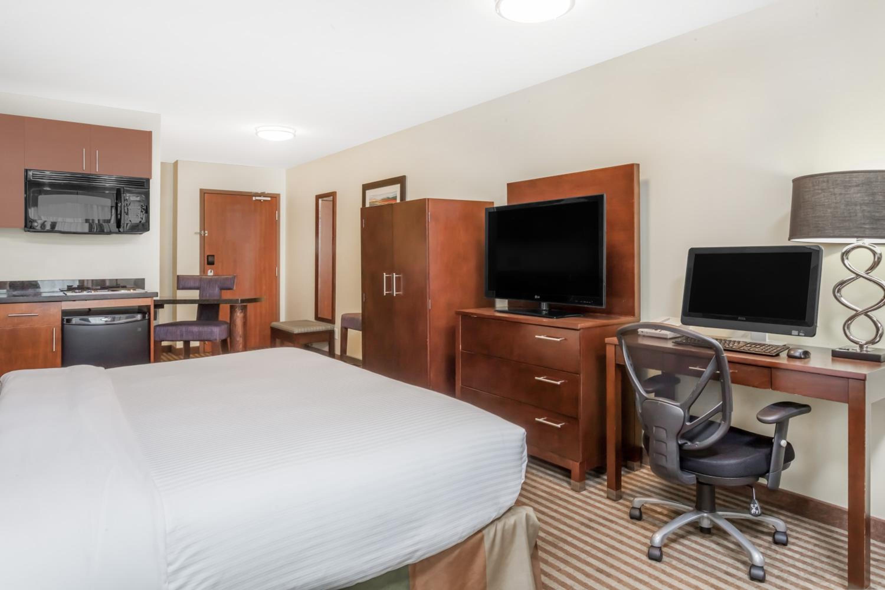 Efficiency, King Bed, Queen Bed, Ground Floor