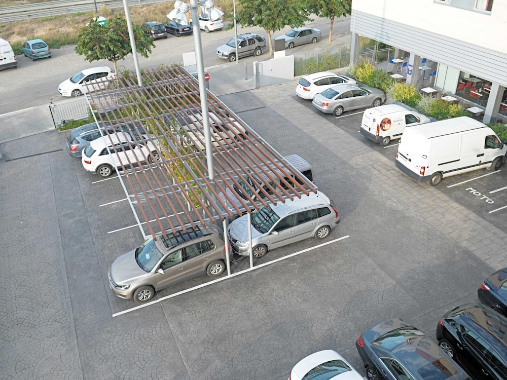 Ibis Lleida 44/50