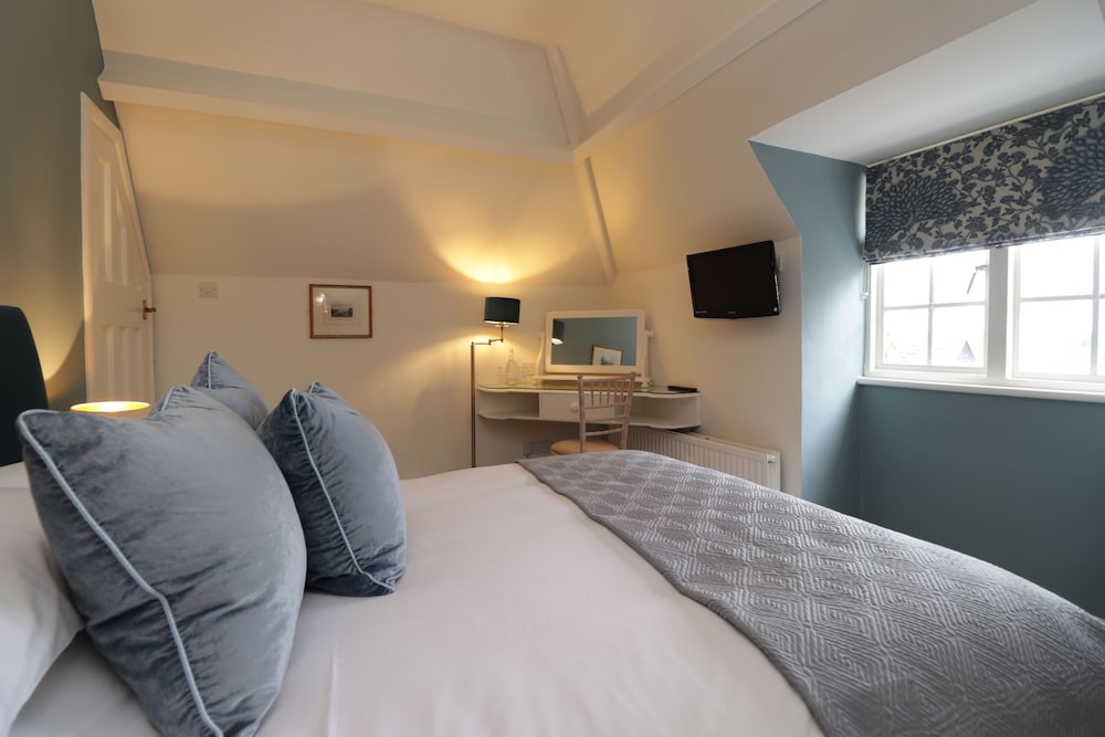 The Stable Courtyard Bedrooms At Leeds Castle 4/44