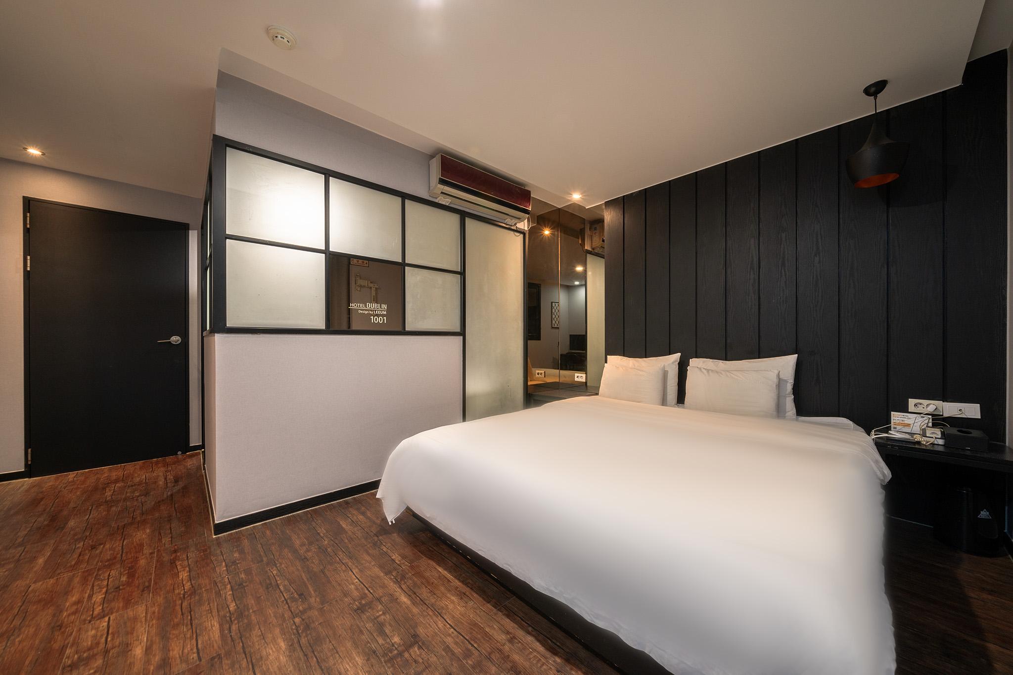 Downtown, Deluxe, Double Bed